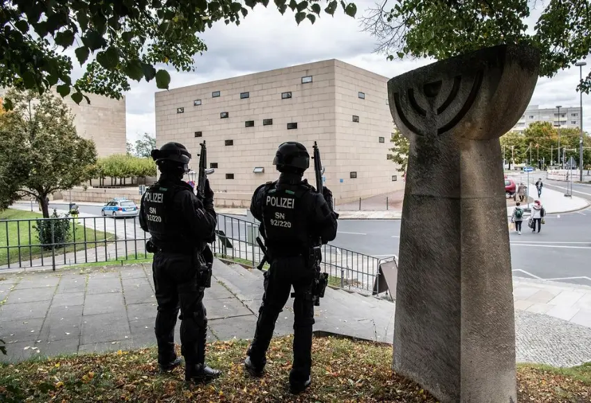 בונים קהילות חזקות ובטוחות יותר.